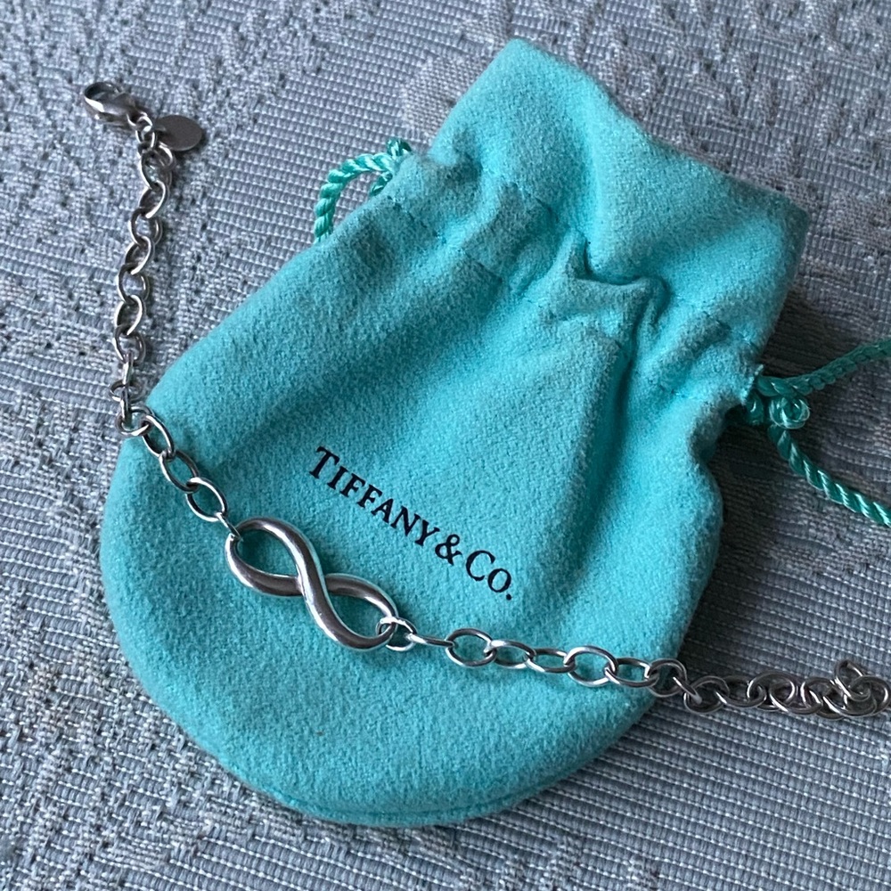 Tiffany & Co Tiffany Infinity Bracelet in Sterling Silver
